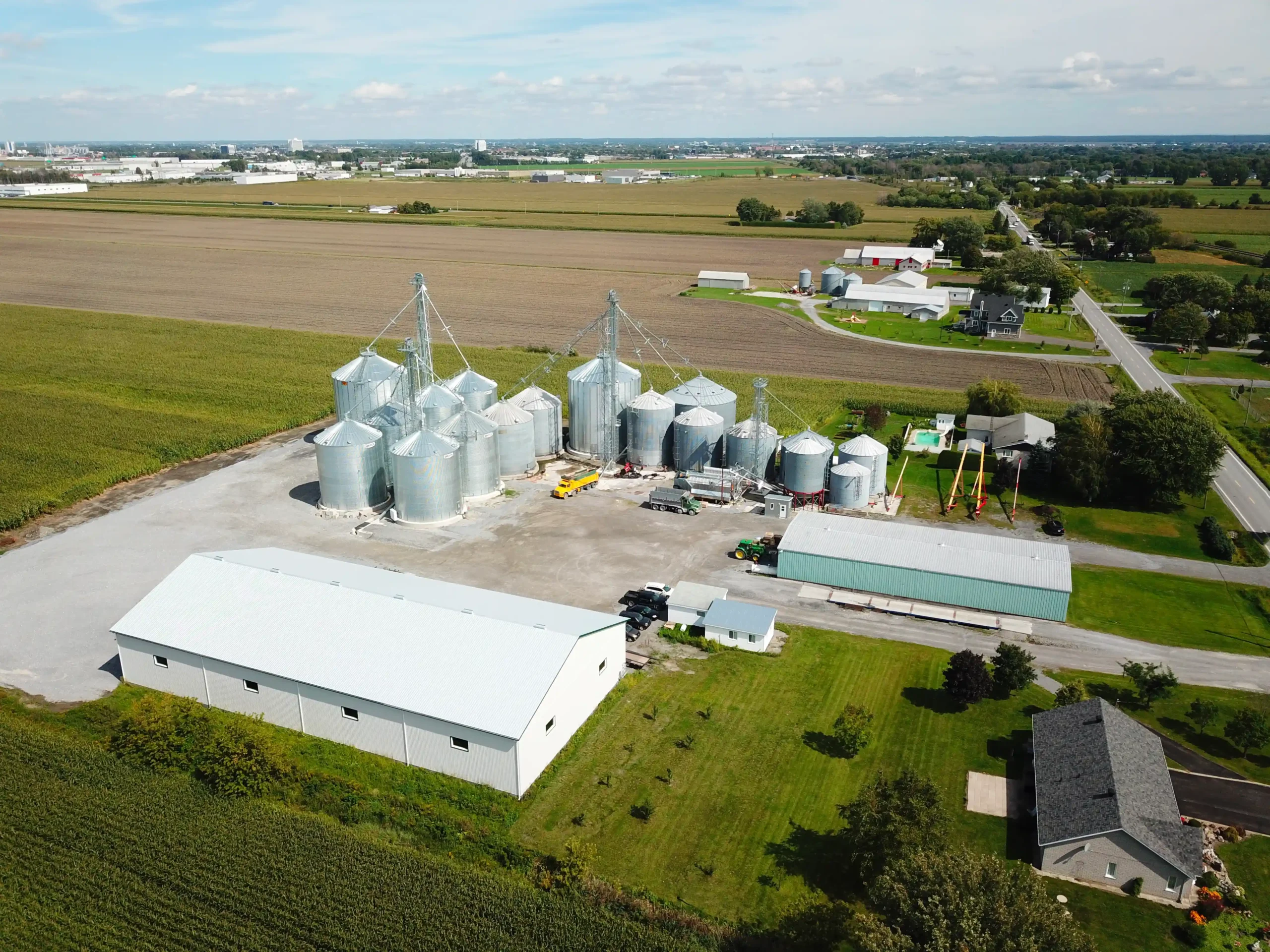 Silos d’entreposage de grains | Fermes Overbeek Québec